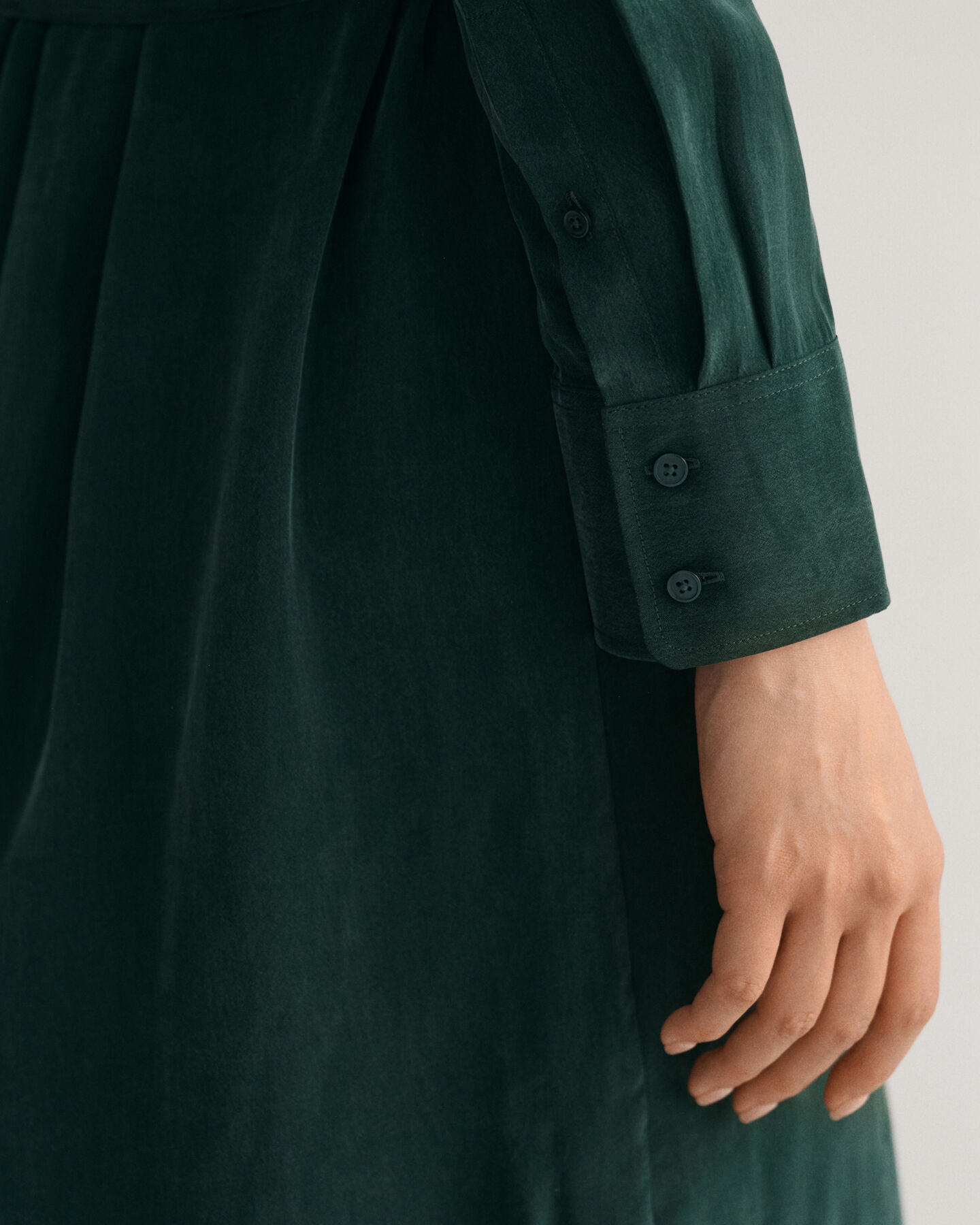 Relaxed fit ‑mitoitettu utility-paitamekko