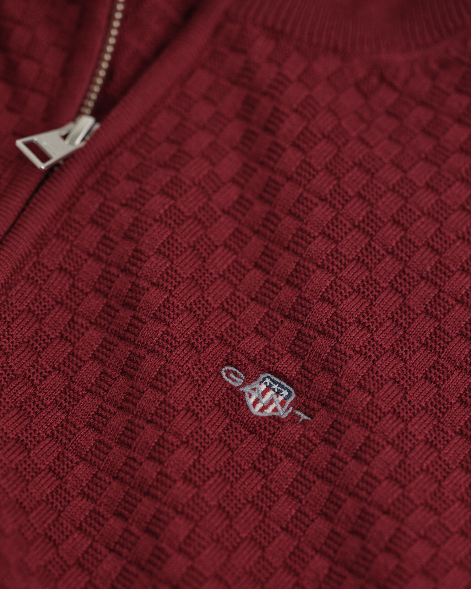 Teens-malliston kohopintainen neulepusero, vetoketjukaulus