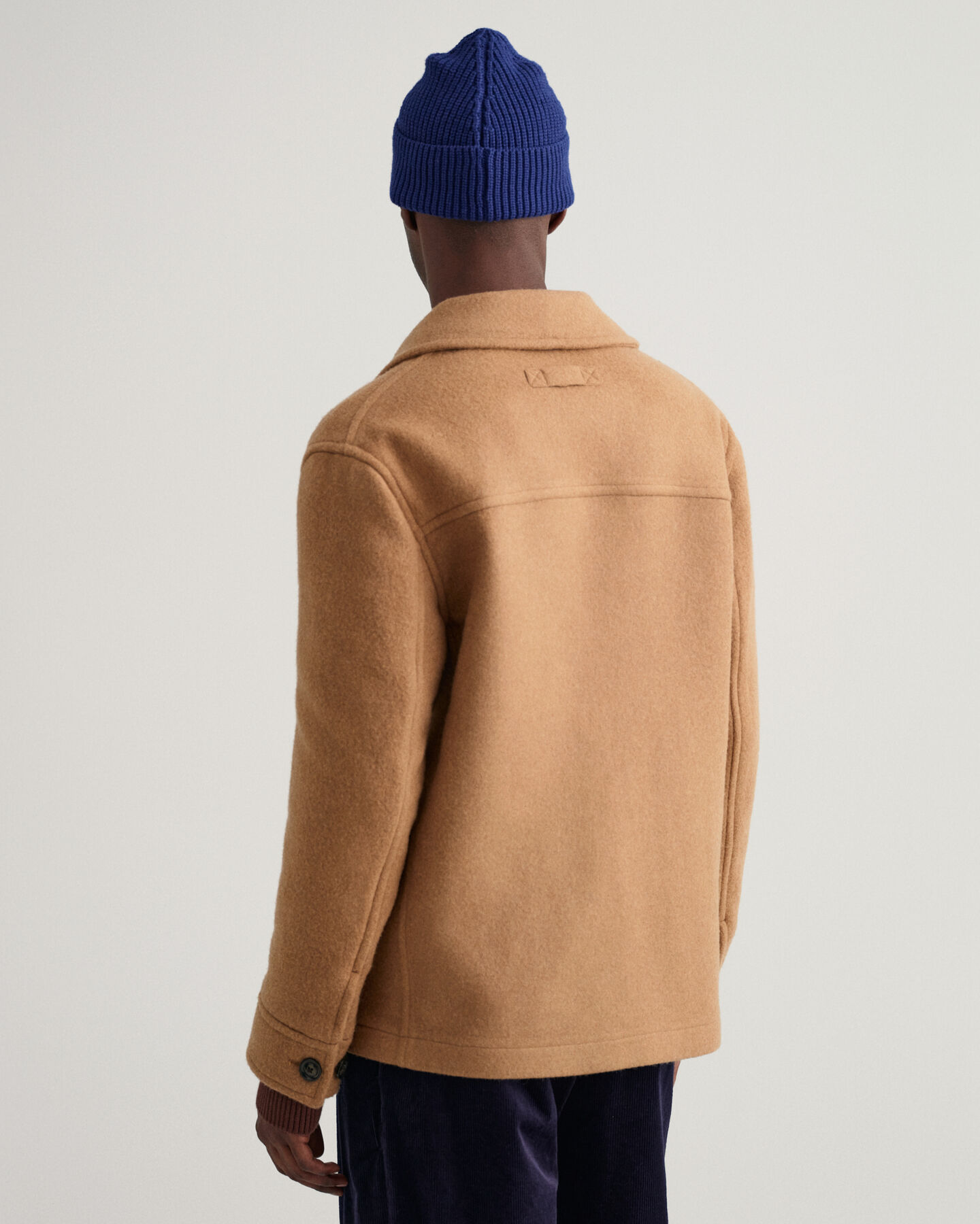 Lyhyt villakangastakki