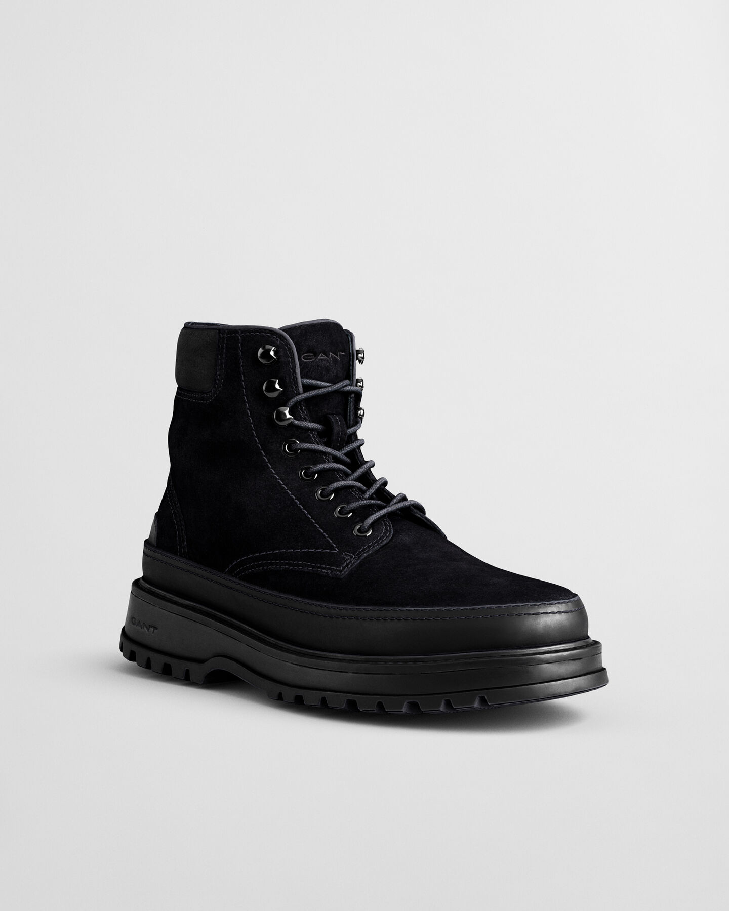 Mokkanahkaiset Clafton-nauhanilkkurit