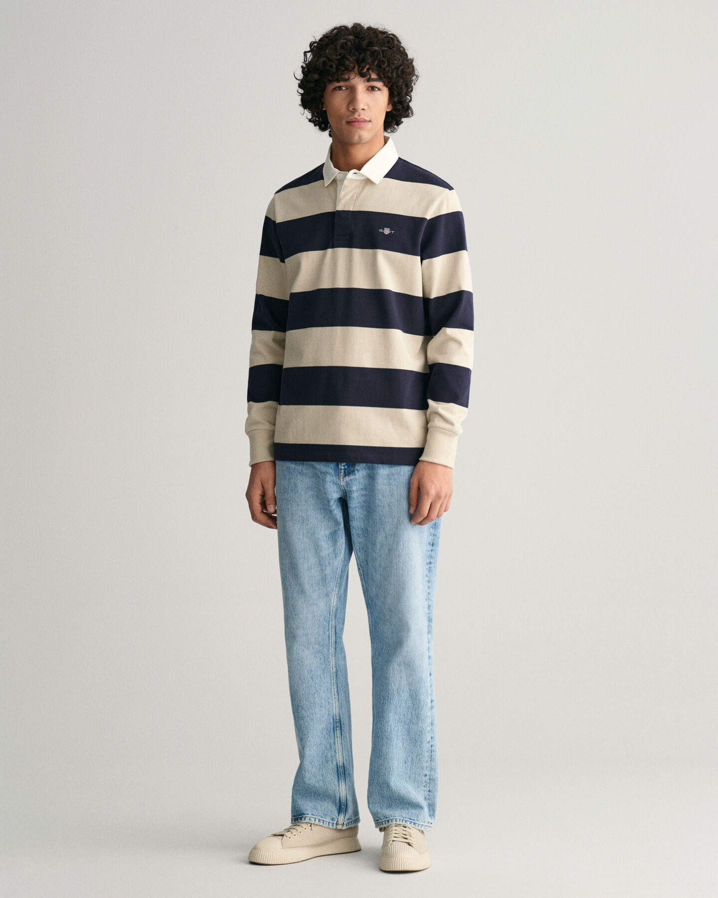 Leve&auml;raitainen Shield Heavy Rugger ‑paita