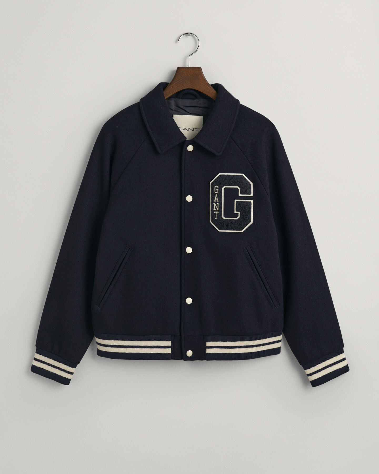 Villakankainen GANT Varsity Jacket