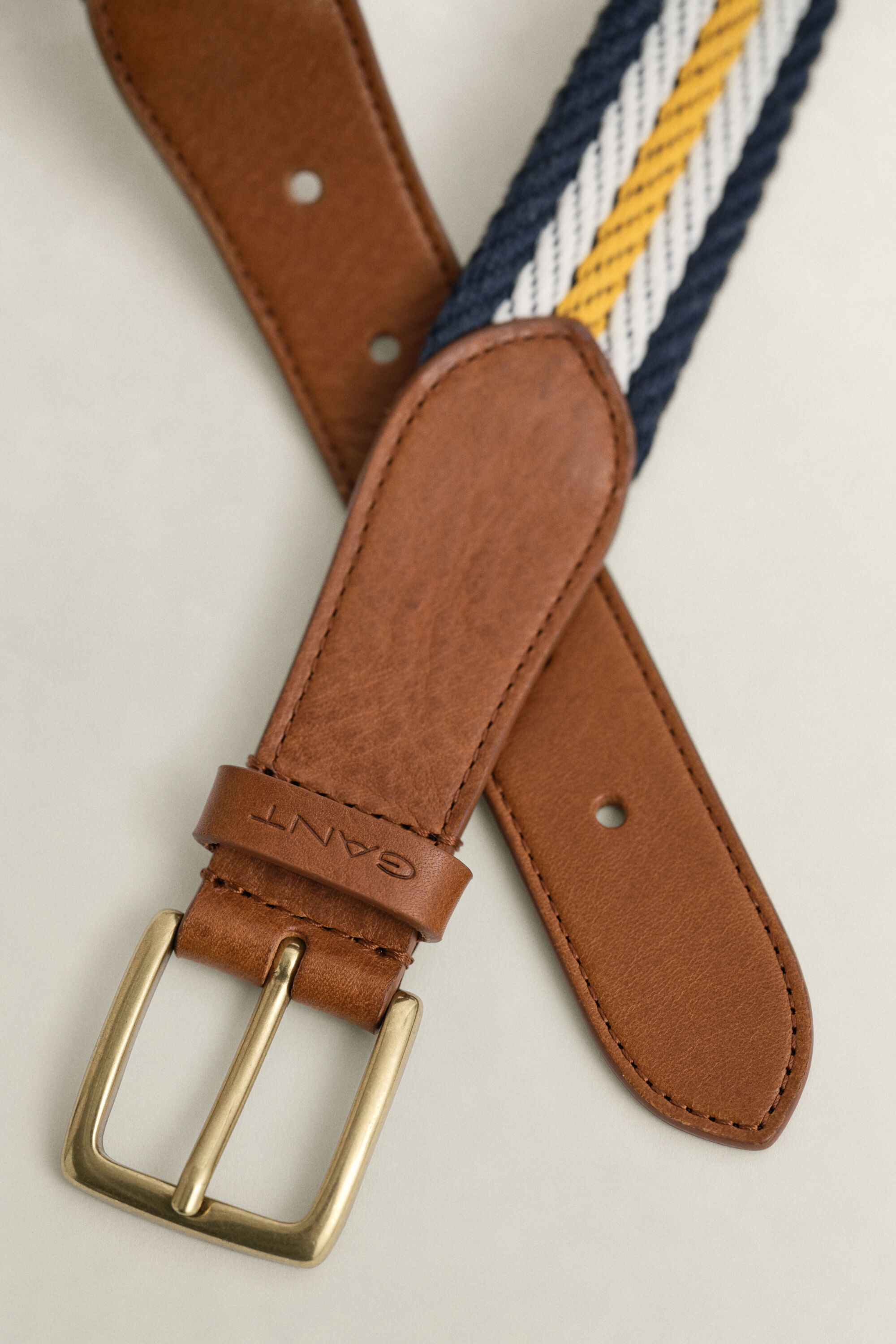 Raidallinen kangasvyö