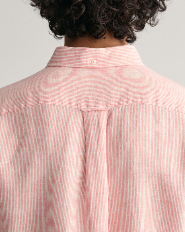 Regular fit ‑mitoitettu raidallinen lyhythihainen pellavapaita