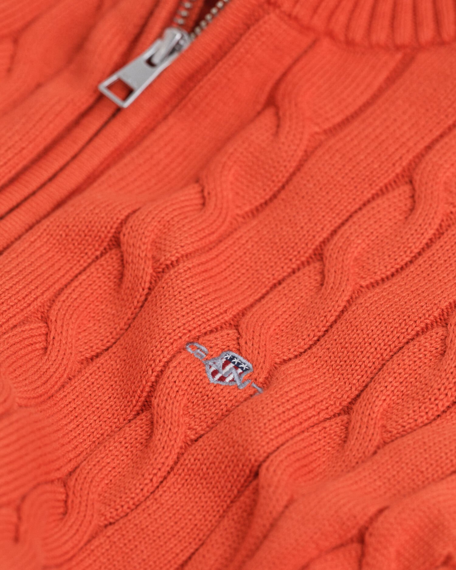 Teens-malliston vetoketjukauluksellinenpalmikkoneule puuvillaa