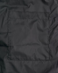 Pilottimallinen kevyttoppatakki