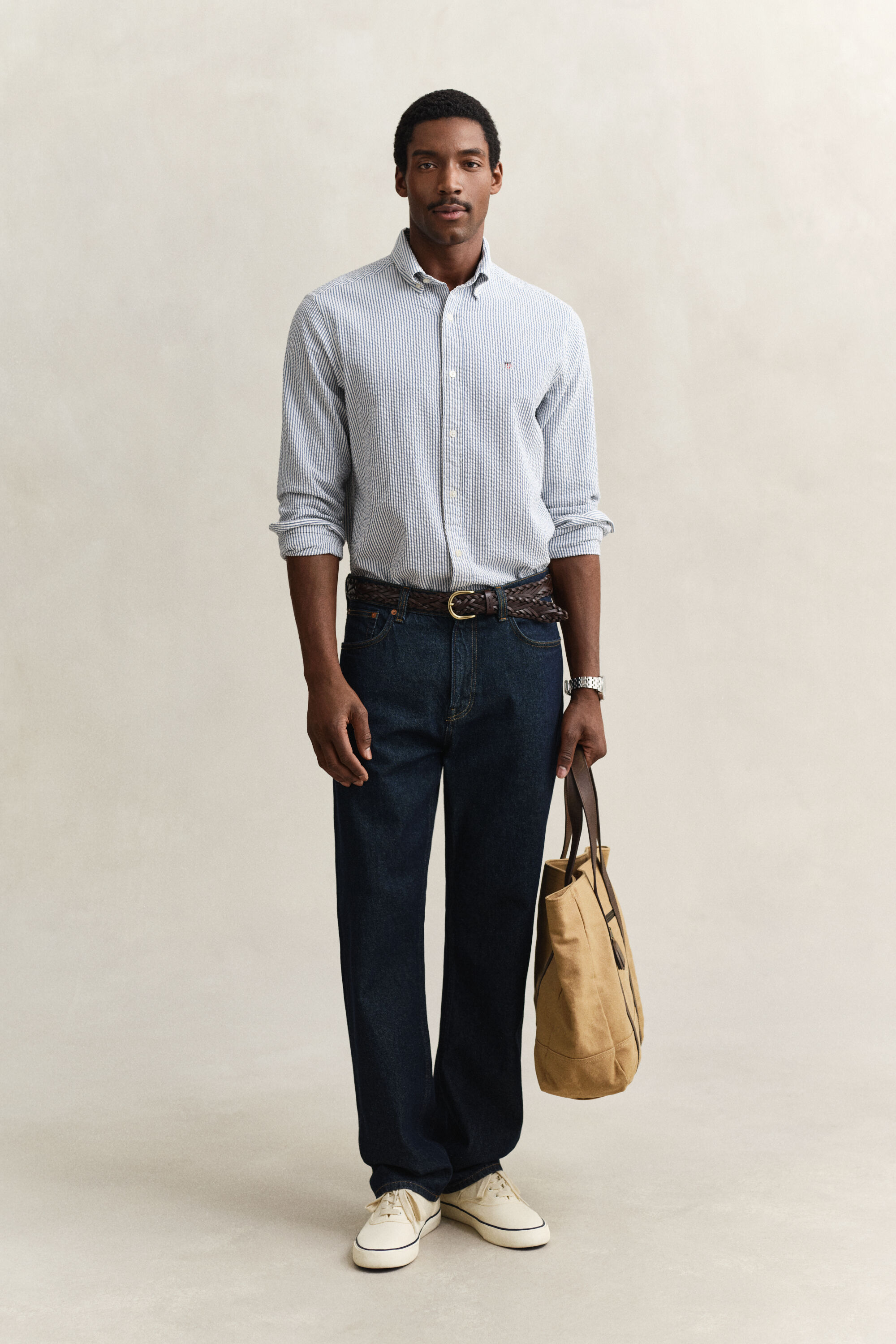 Regular fit ‑mitoitettu seersucker-raitapaita