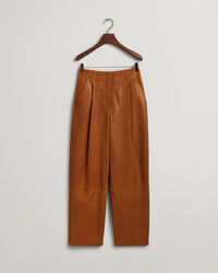 Nahkahousut laskoksilla