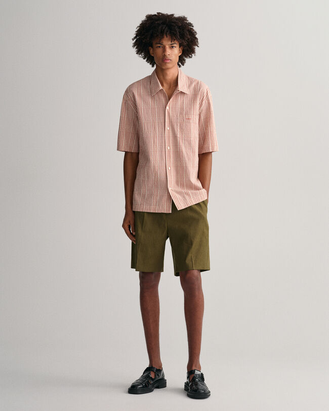 Relaxed&nbsp;fit ‑mitoitettu lyhythihainen seersucker-ruutupaita