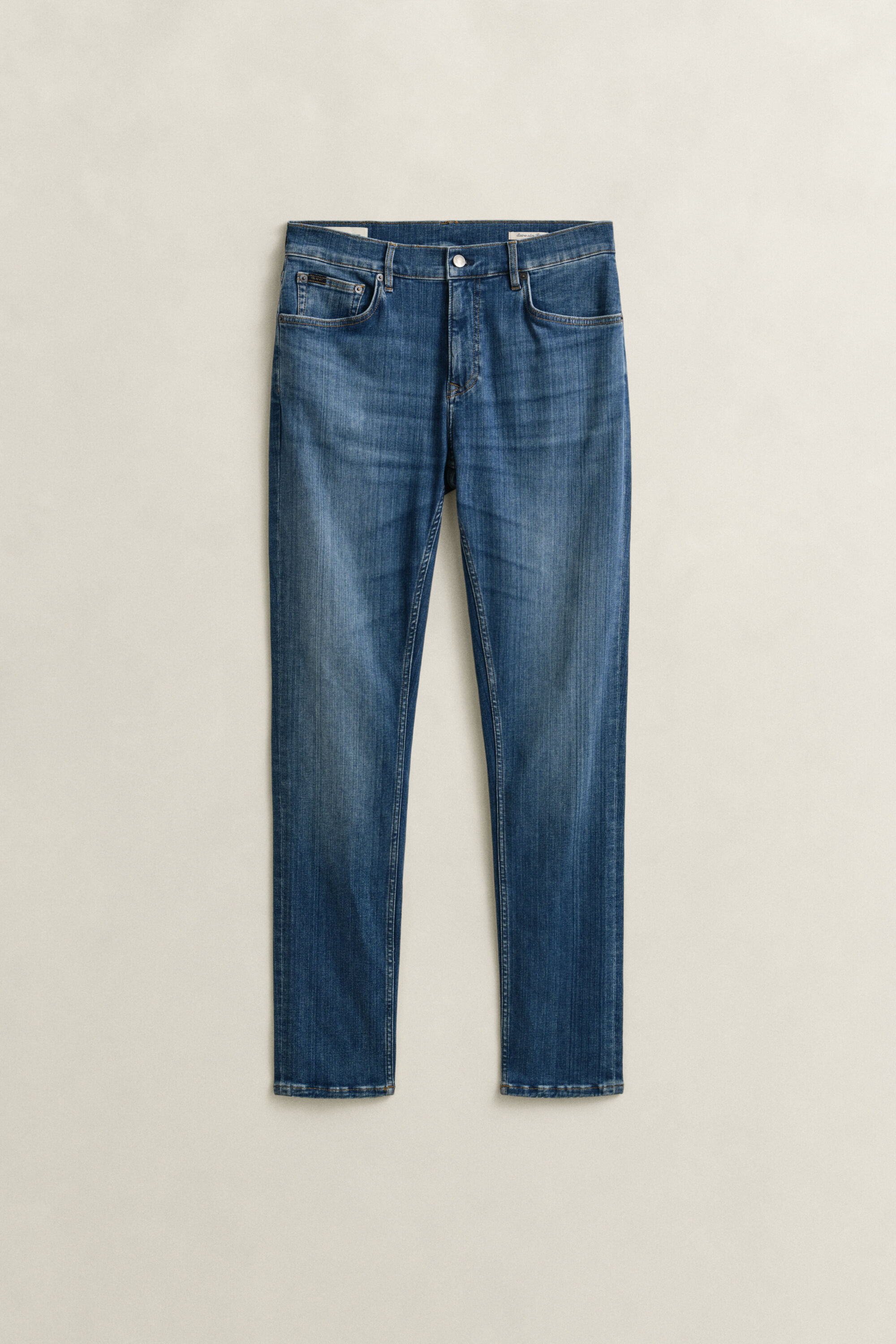 Extra slim fit ‑mitoitetut Active Recover -farkut