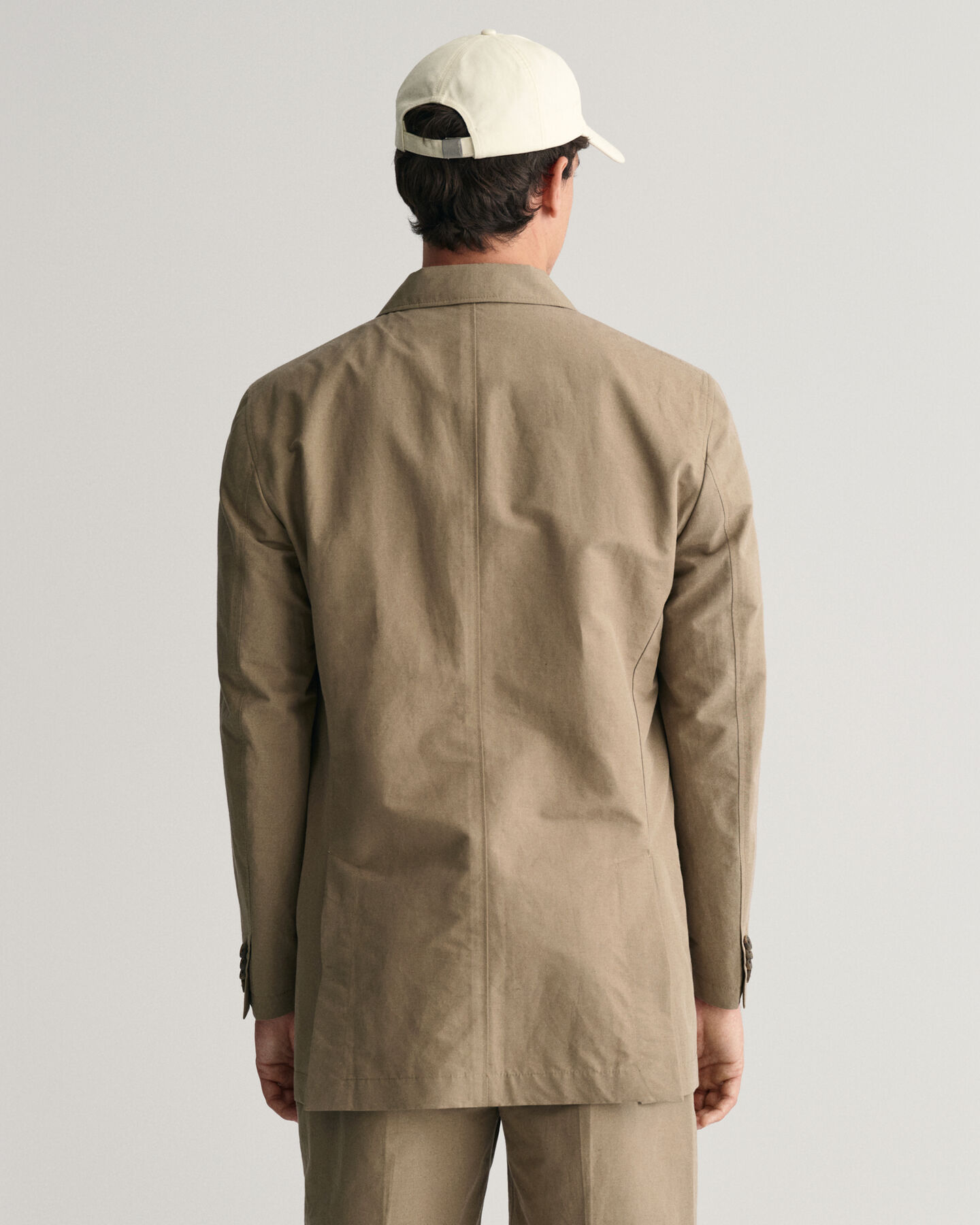 Oversized fit ‑mitoitettu kaksirivinen Safari-bleiseri