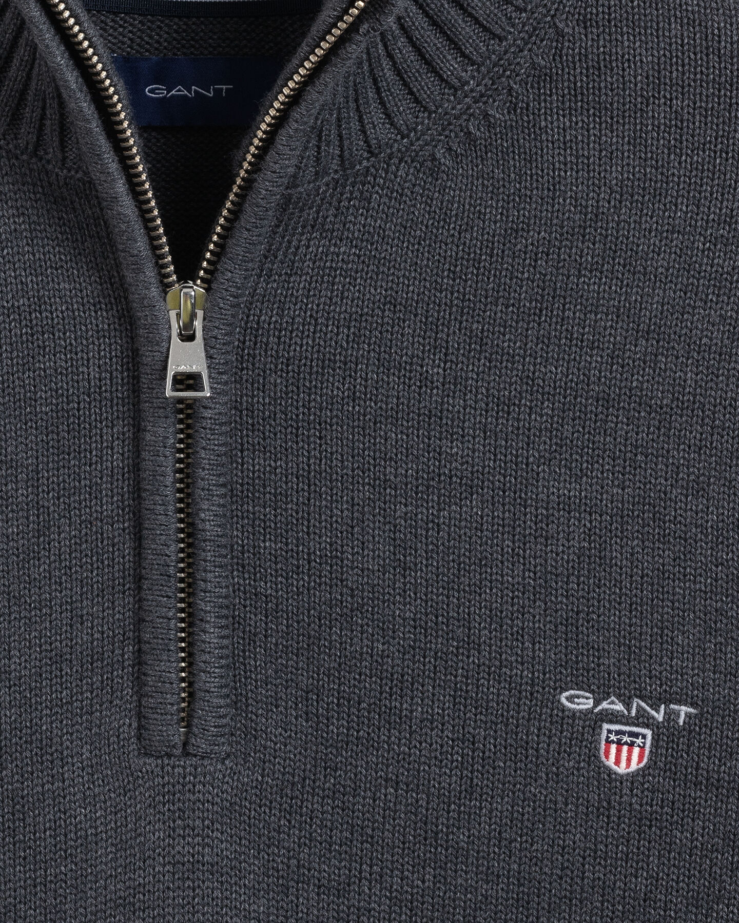 Casual-puuvillaneulepusero puolivetoketjulla