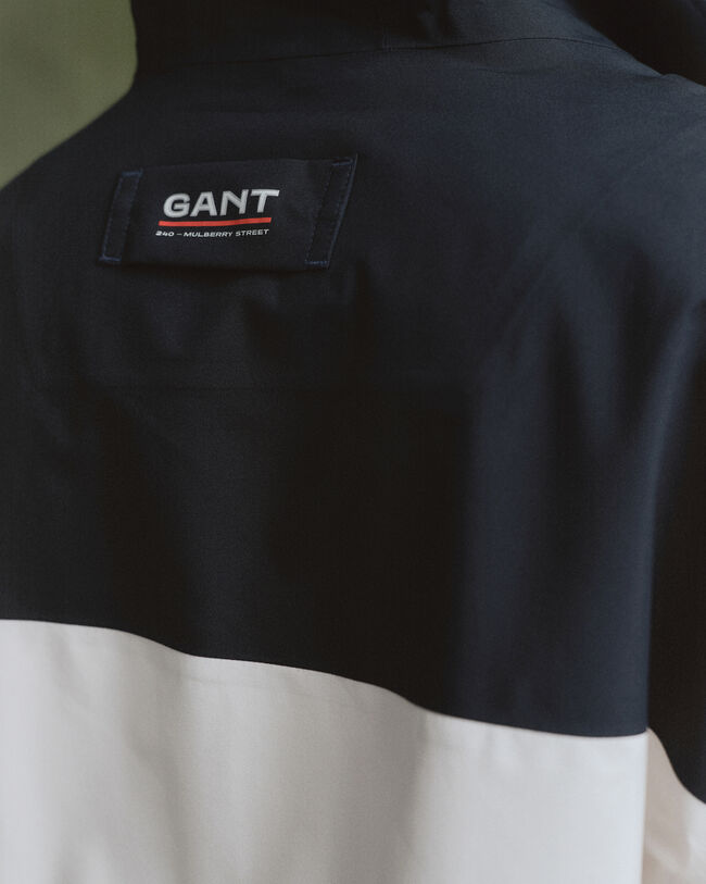 Hupullinen Sailor-takki