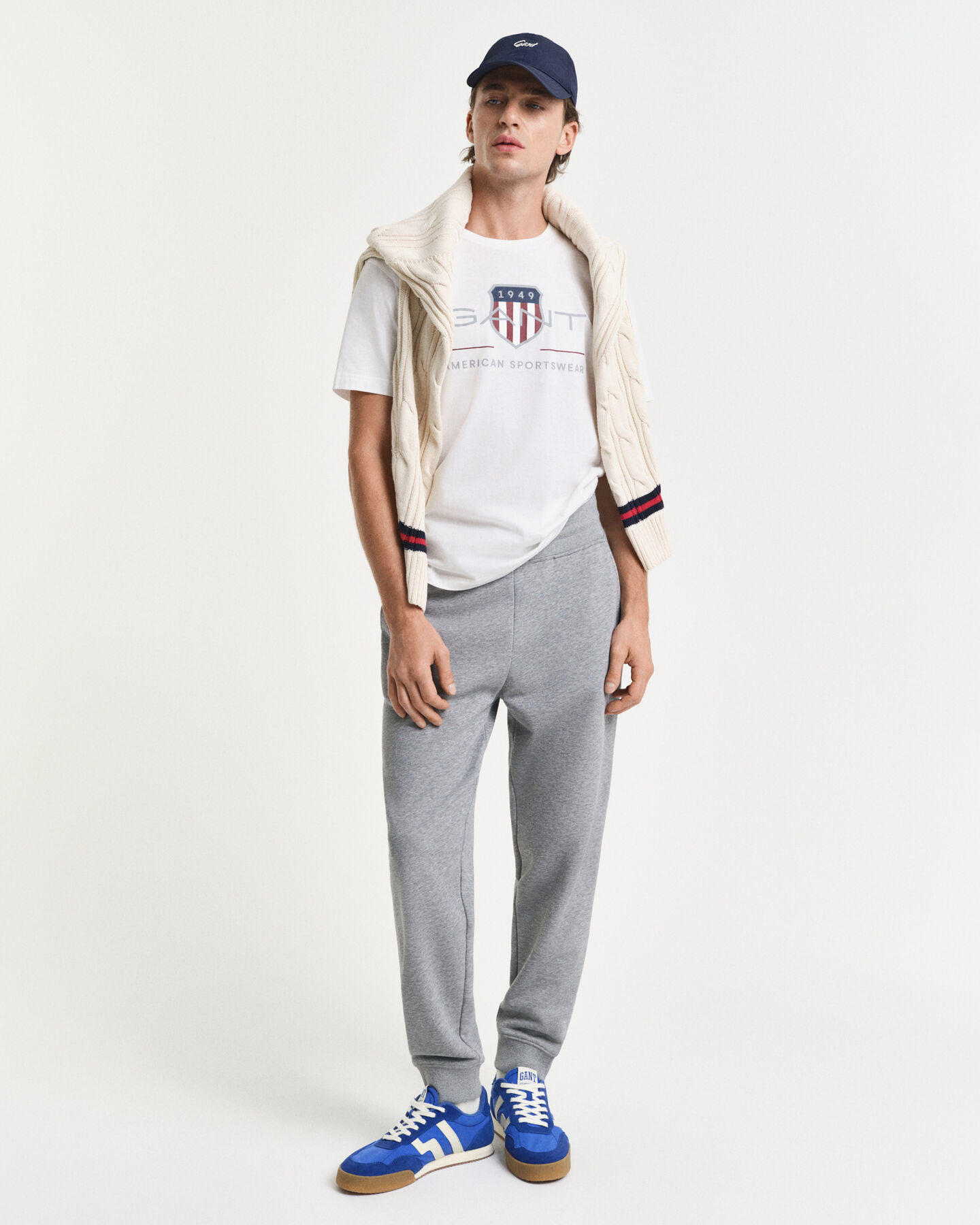 Archive Shield ‑t‑paita