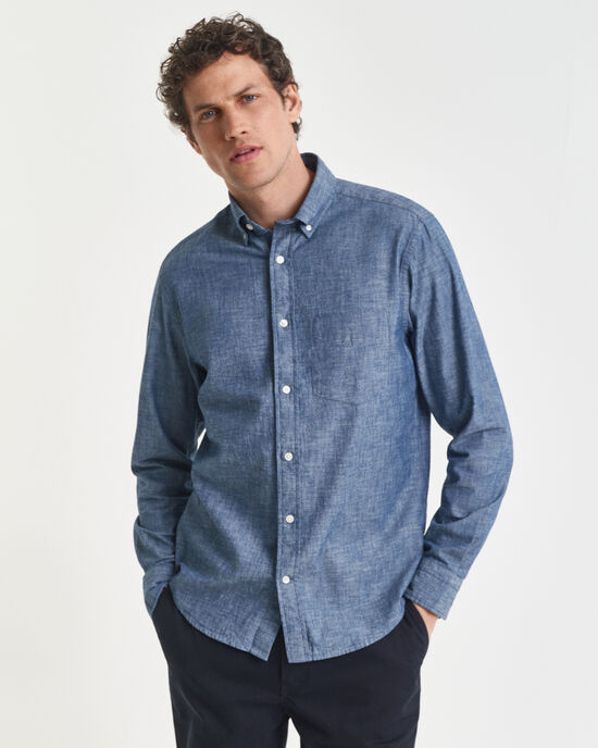 Regular&nbsp;fit ‑mitoitettu indigonsininen chambray-paita