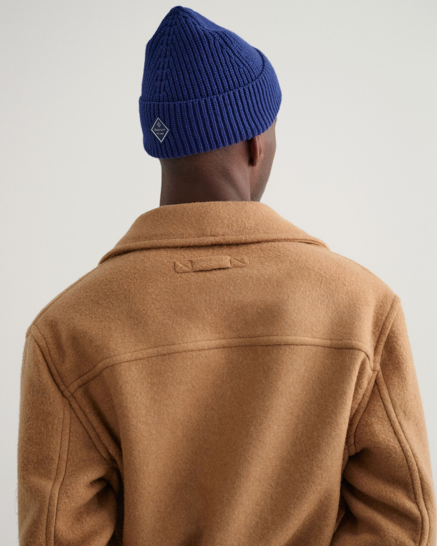 Lyhyt villakangastakki