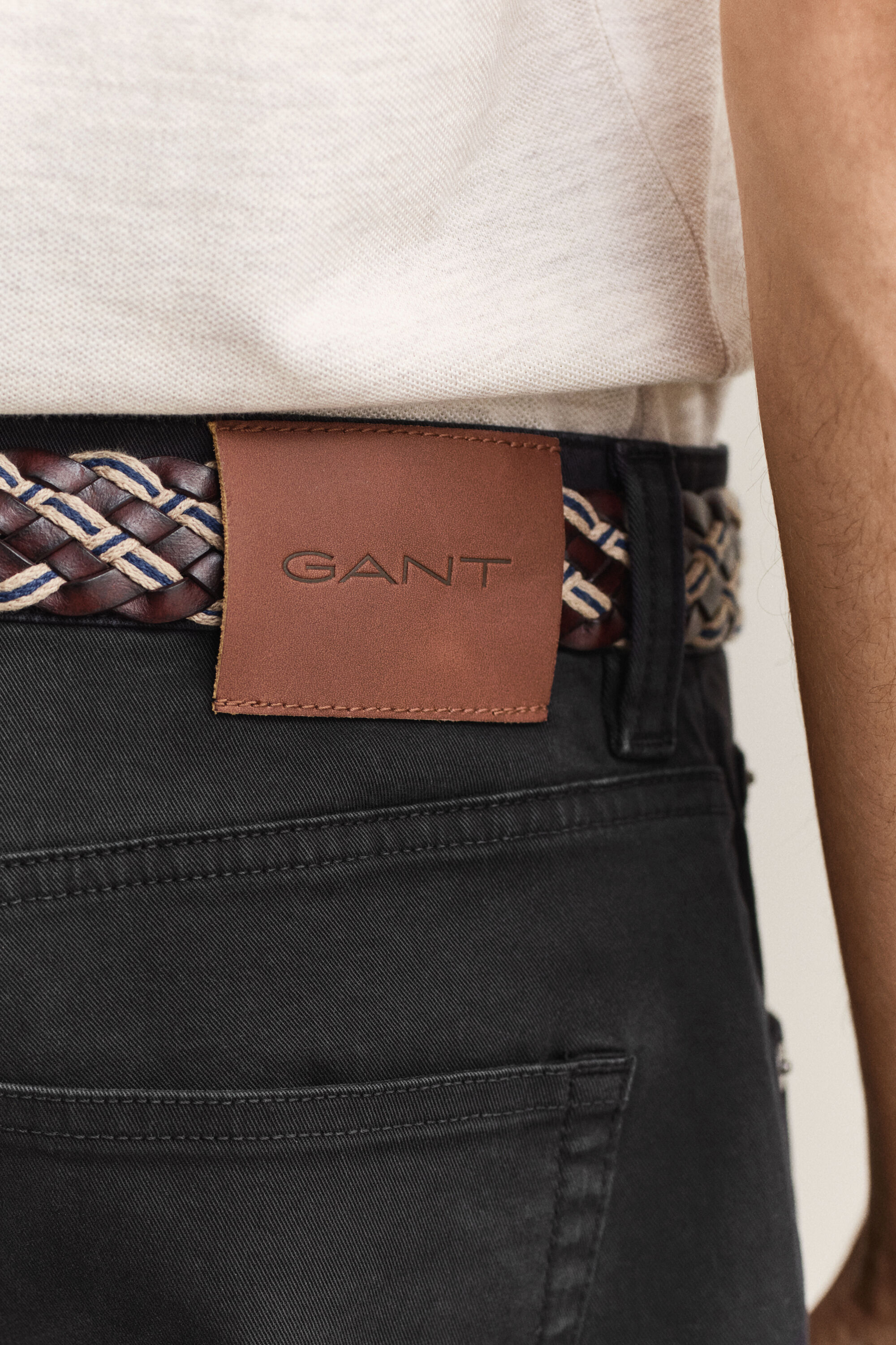 Regular fit ‑mitoitetut Desert-farkut