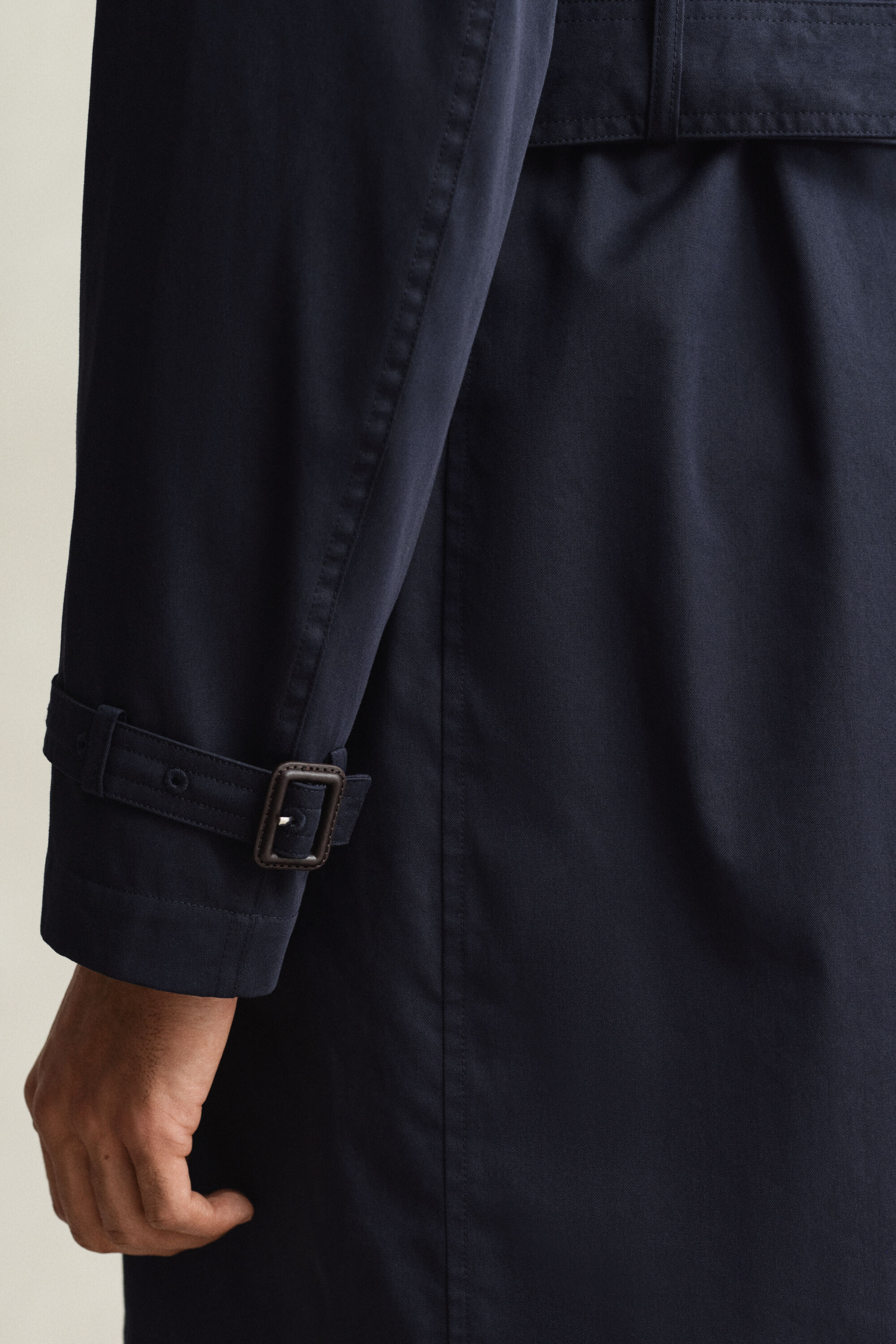 Puuvillasekoitteinen trenssitakki