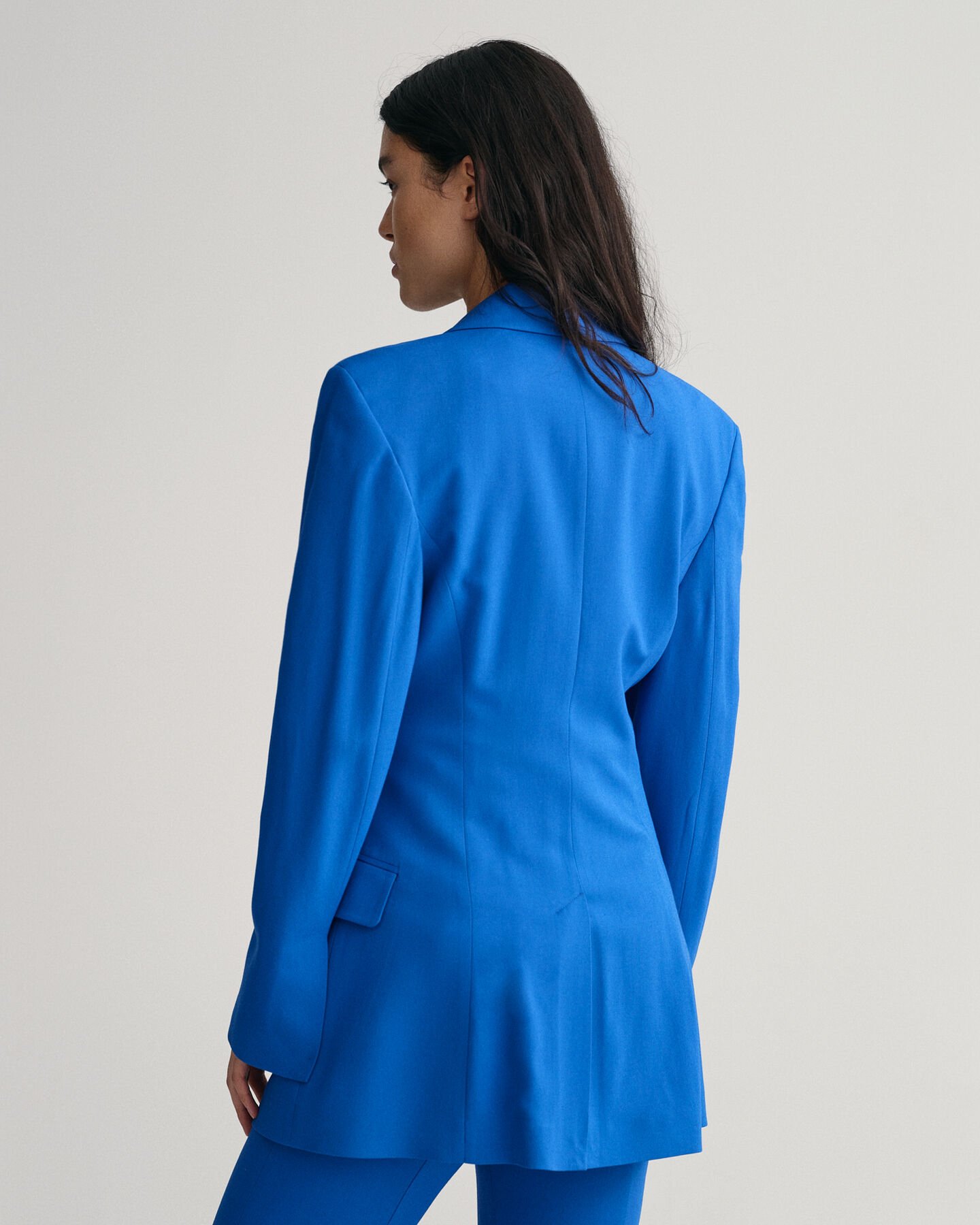 Harteista leveä tyköistuva bleiseri