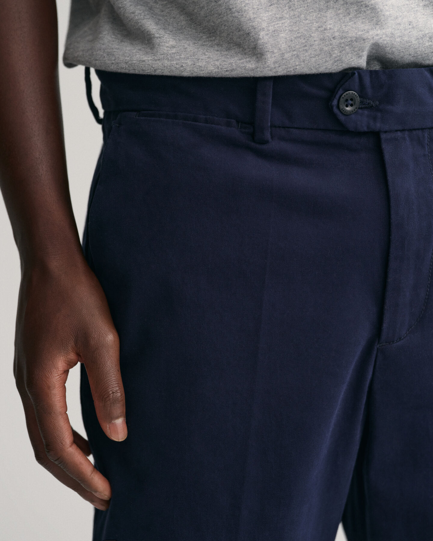 Pehmeäpintaiset puuvillahousut