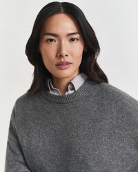 Kašmirvillainen neulepusero, pyöreä pääntie