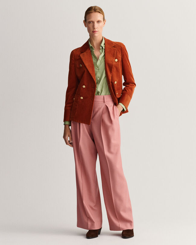 Slim fit ‑mitoitettu vakosamettibleiseri