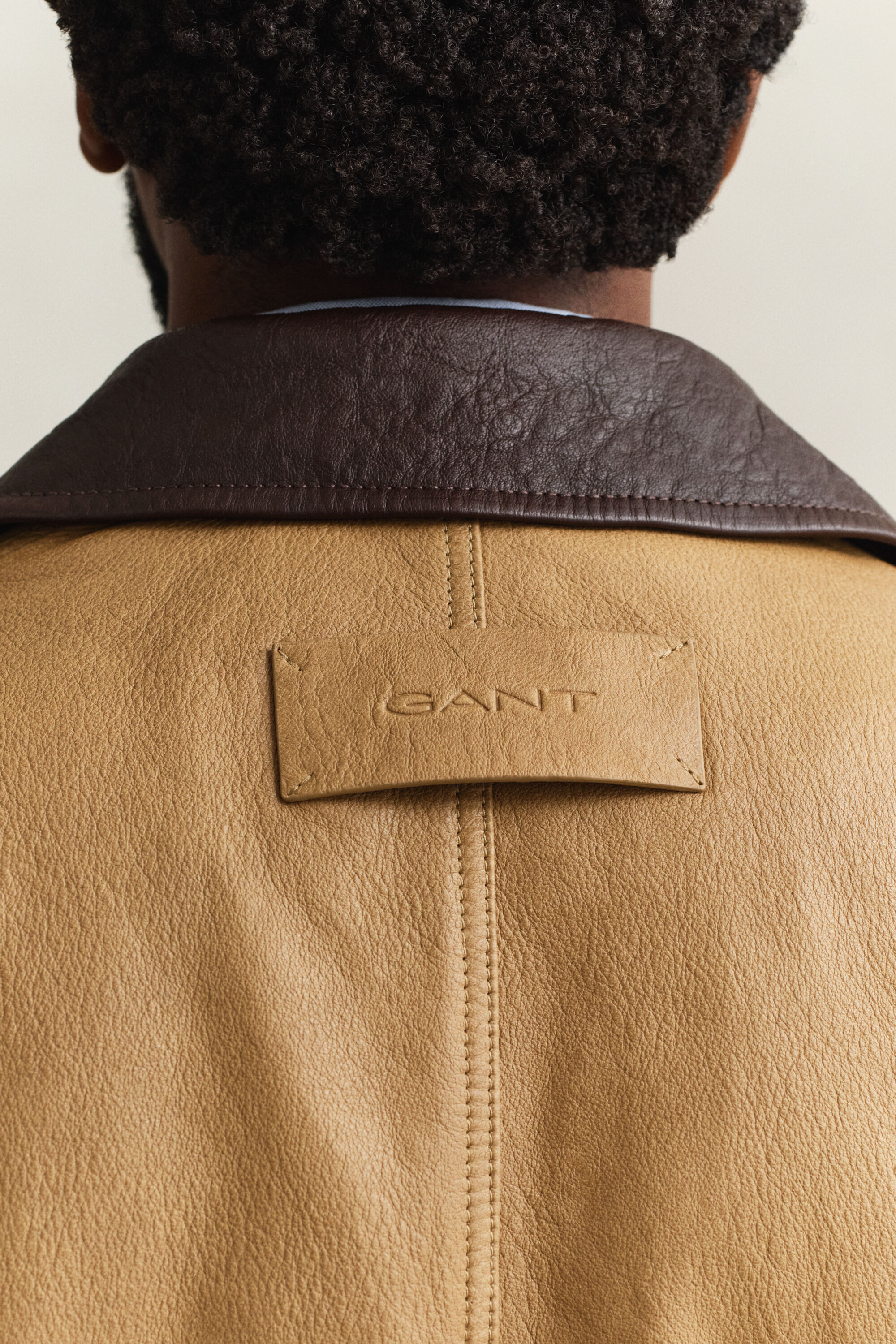 Nahkainen kansitakki