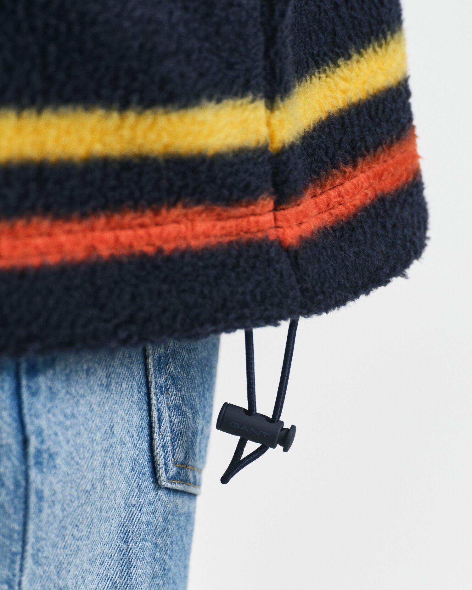 Raidallinen fleececollegepaita