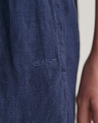 Teens-malliston pellavashortsit