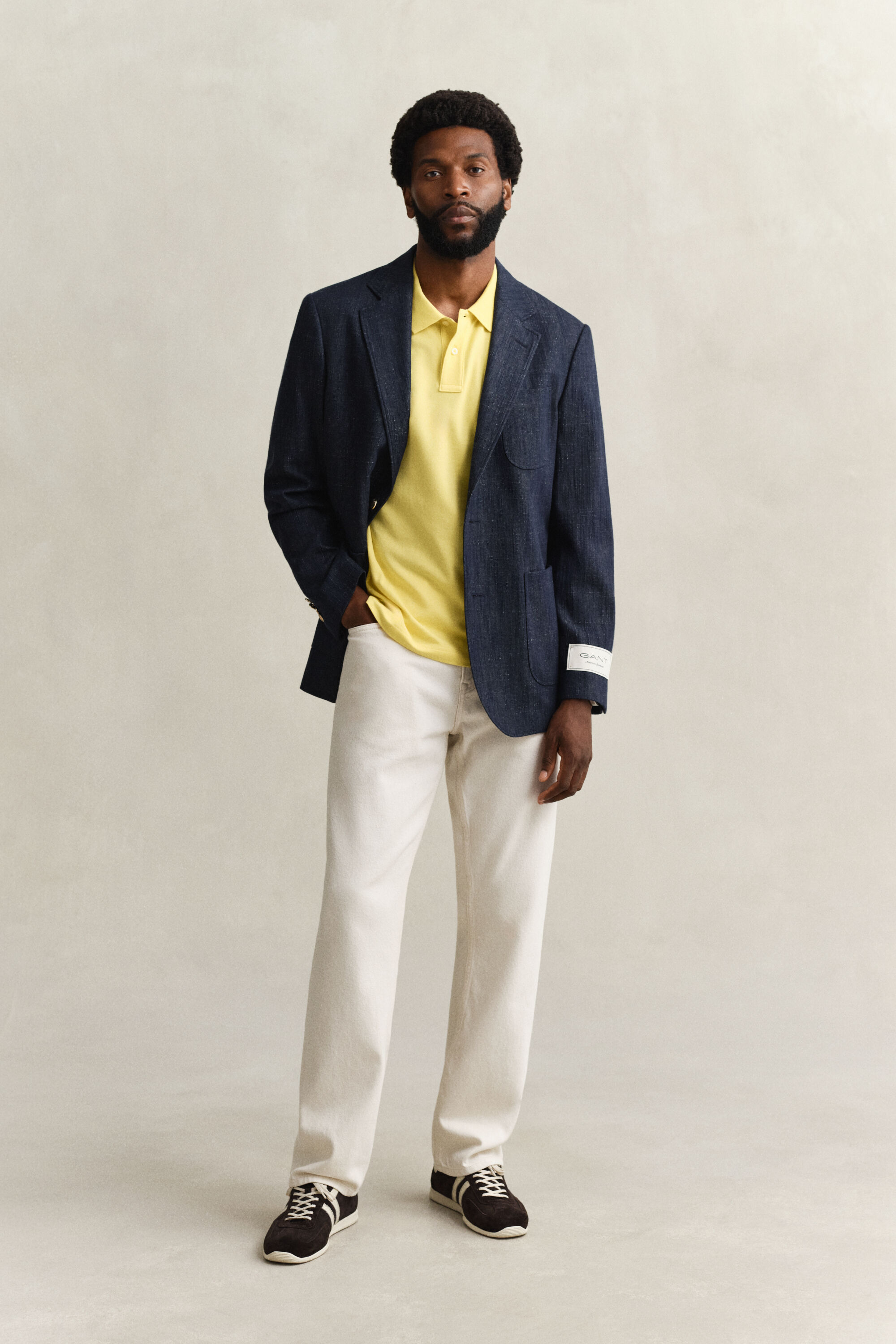 Regular fit ‑mitoitettu pikeepaita