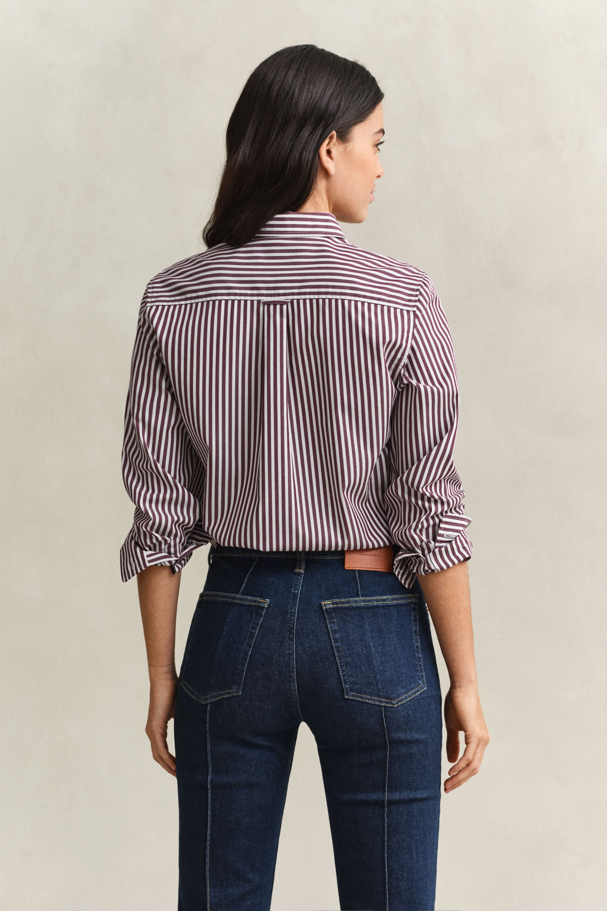 Regular fit ‑mitoitettu klassinen popliiniraitapaita