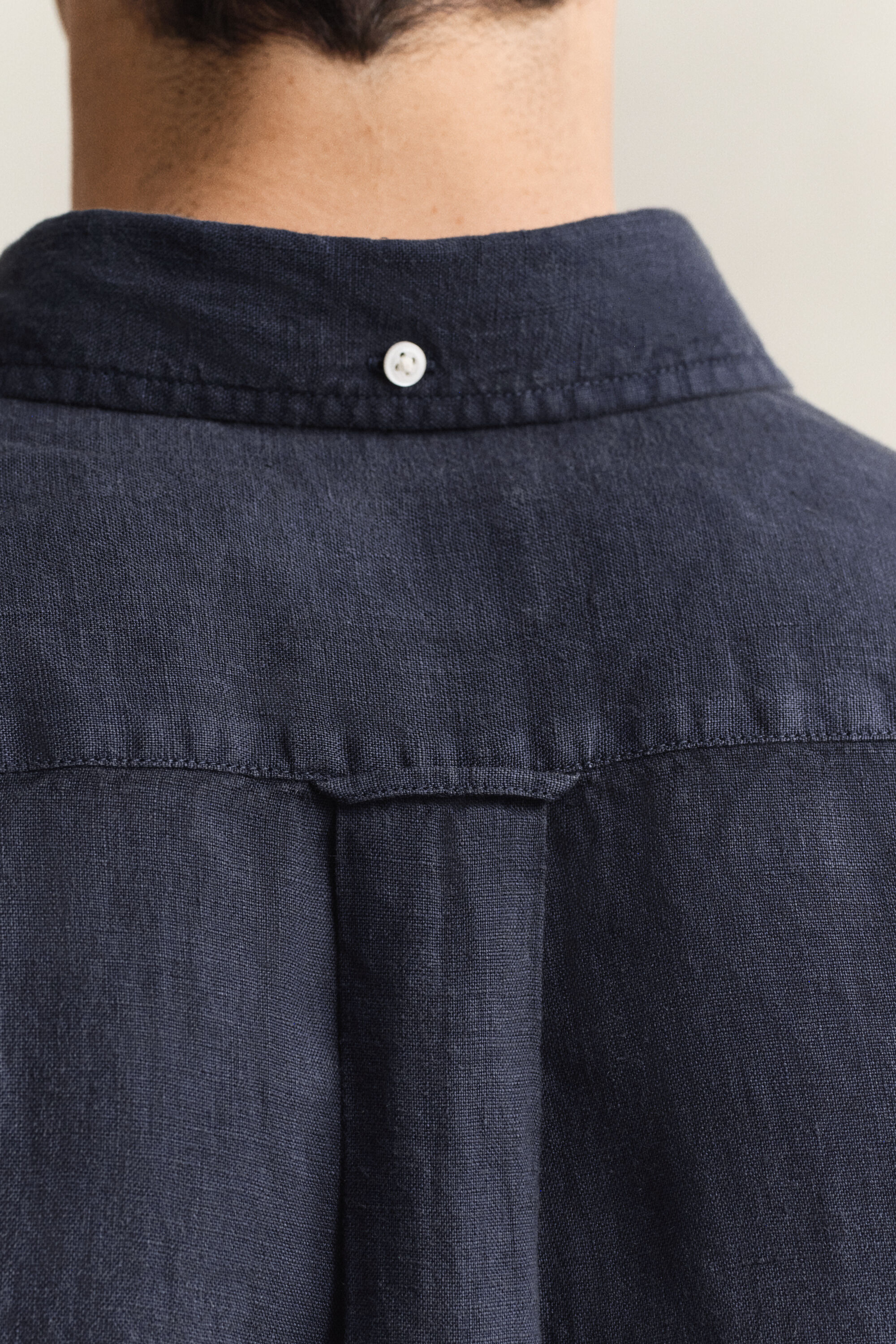 Lyhythihainen pellavapaita