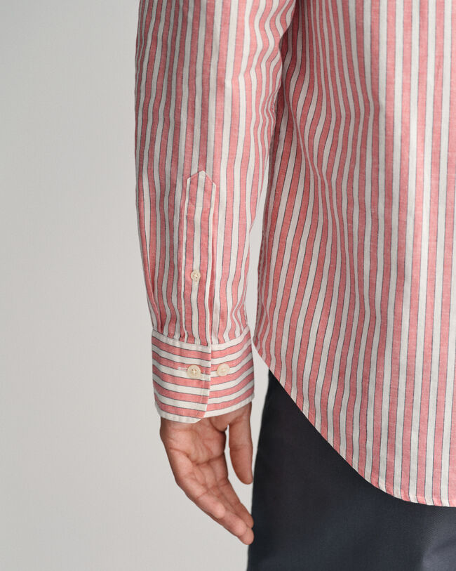 Regular&nbsp;fit ‑mitoitettu raitapaita puuvillapellavaa