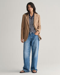 Raidallinen Shield-pikeepaita