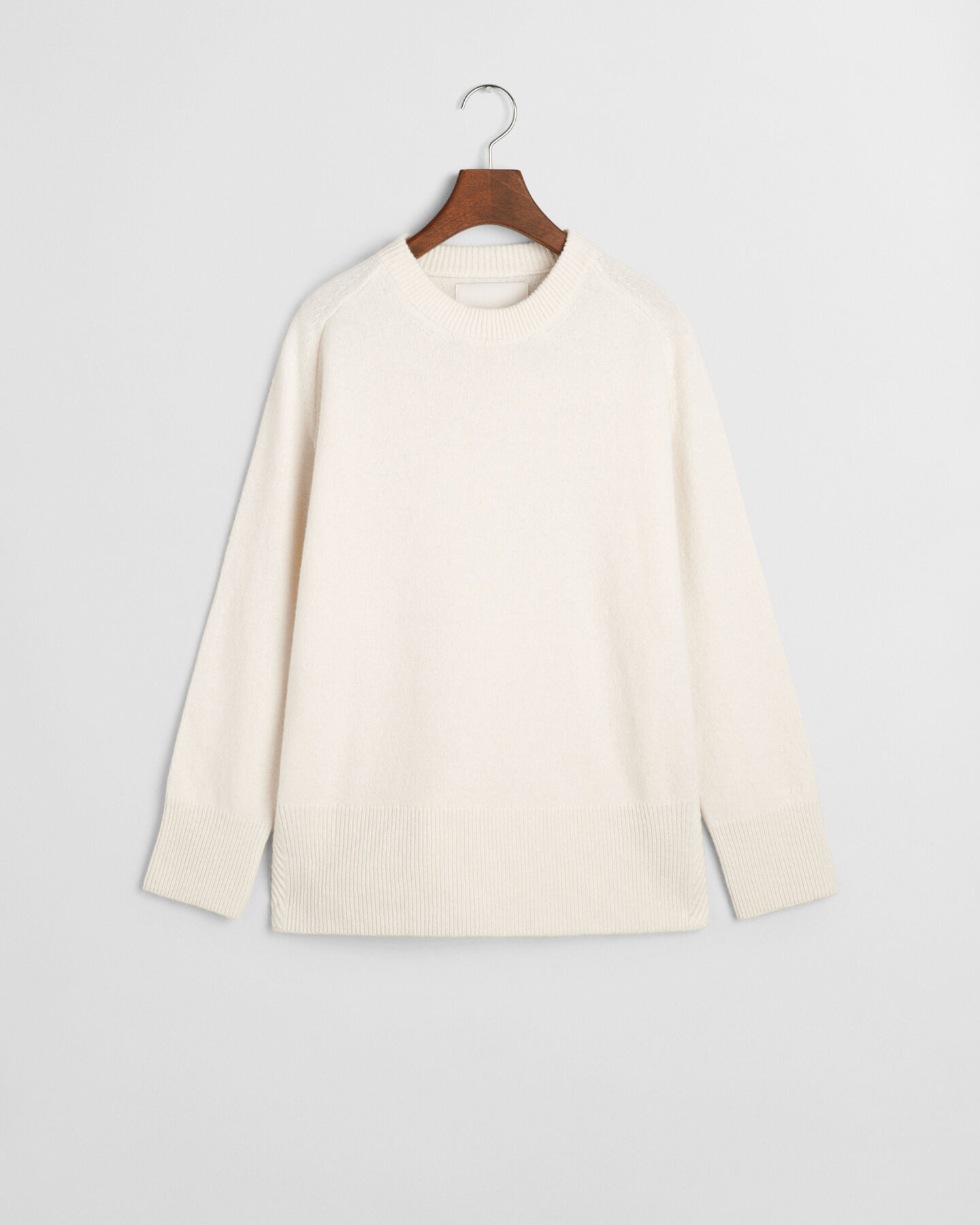 Kalanruotosomisteinen neulepusero, pyöreä pääntie