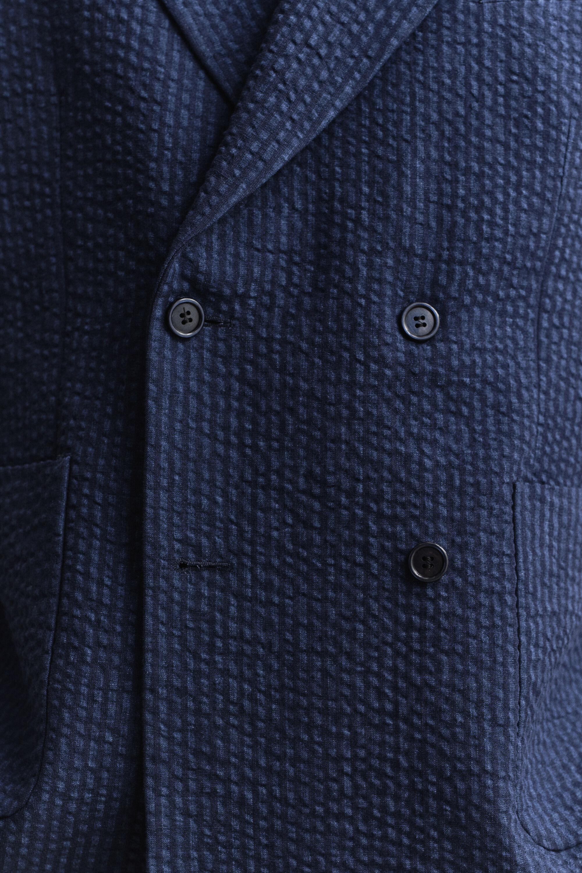 Juhlakäyttöön sopiva indigo-seersucker-takki