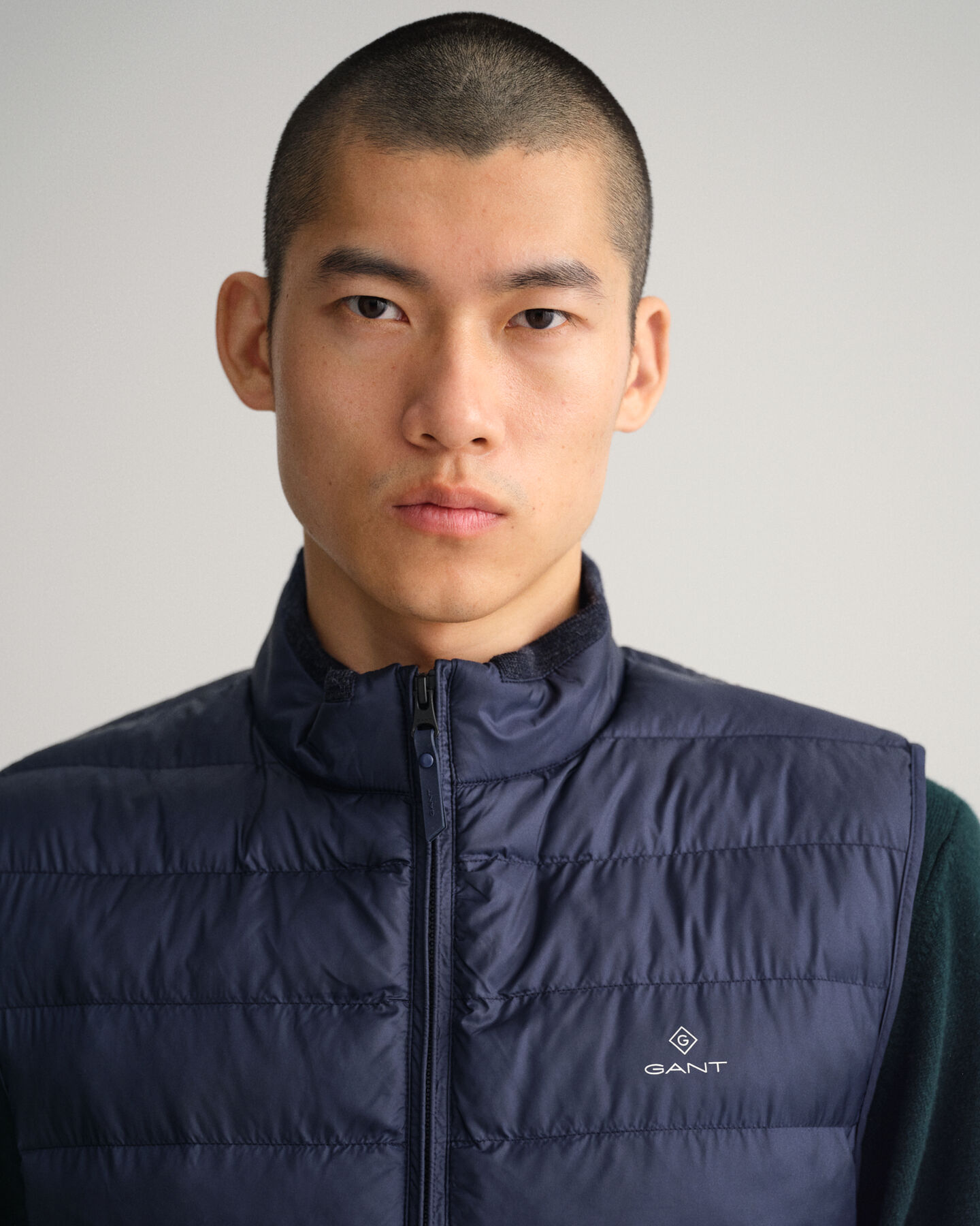 Kevyesti topattu Mixed Media -liivi