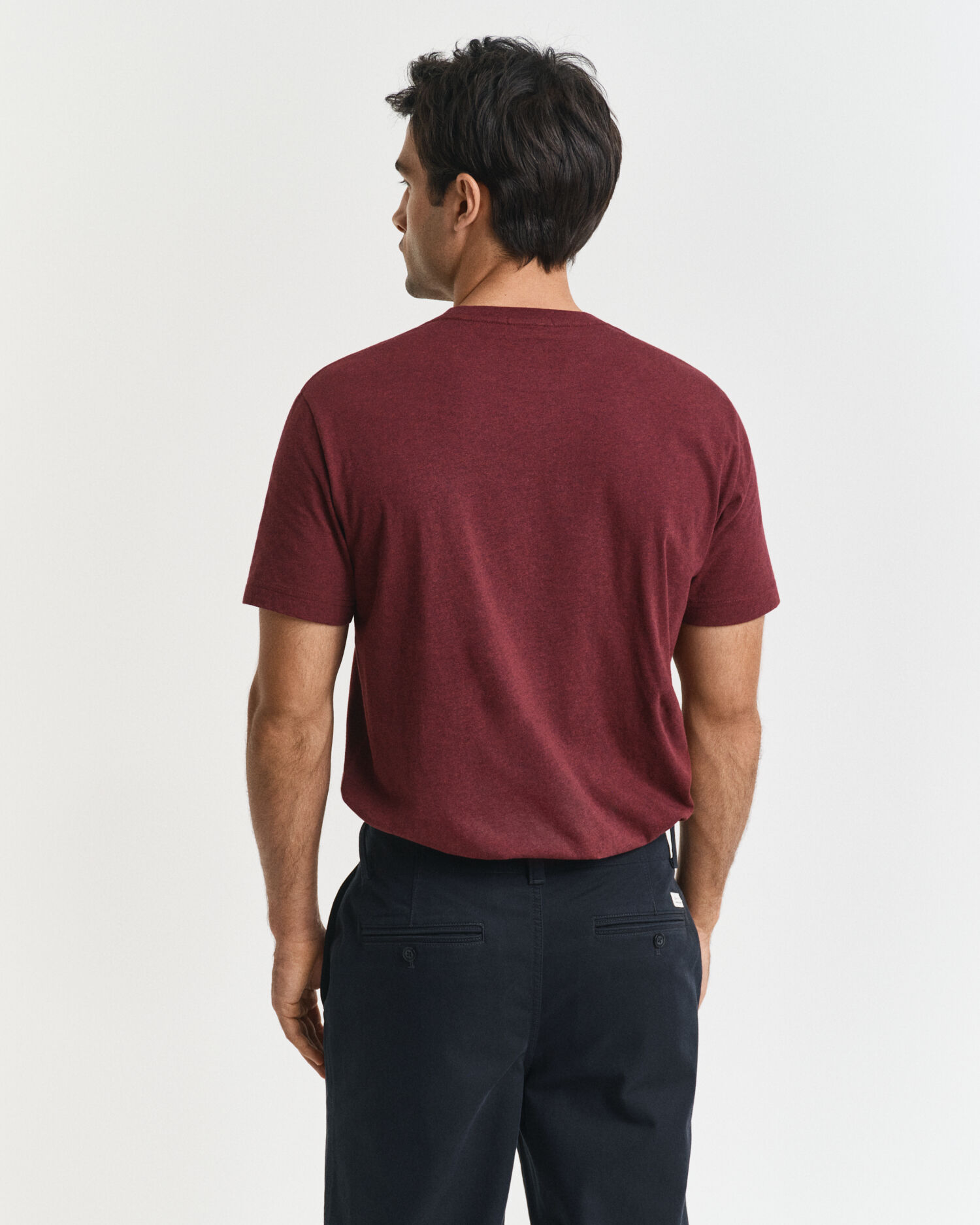 Regular fit ‑mitoitettu Shield-t‑paita
