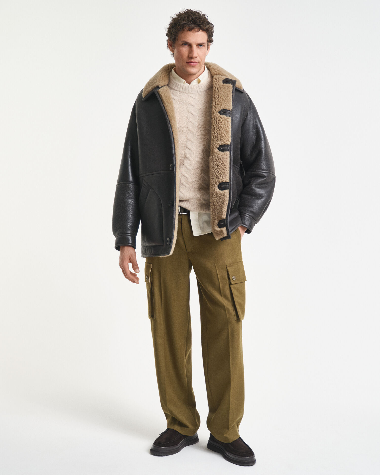 Kulutettu kelsinahkatakki