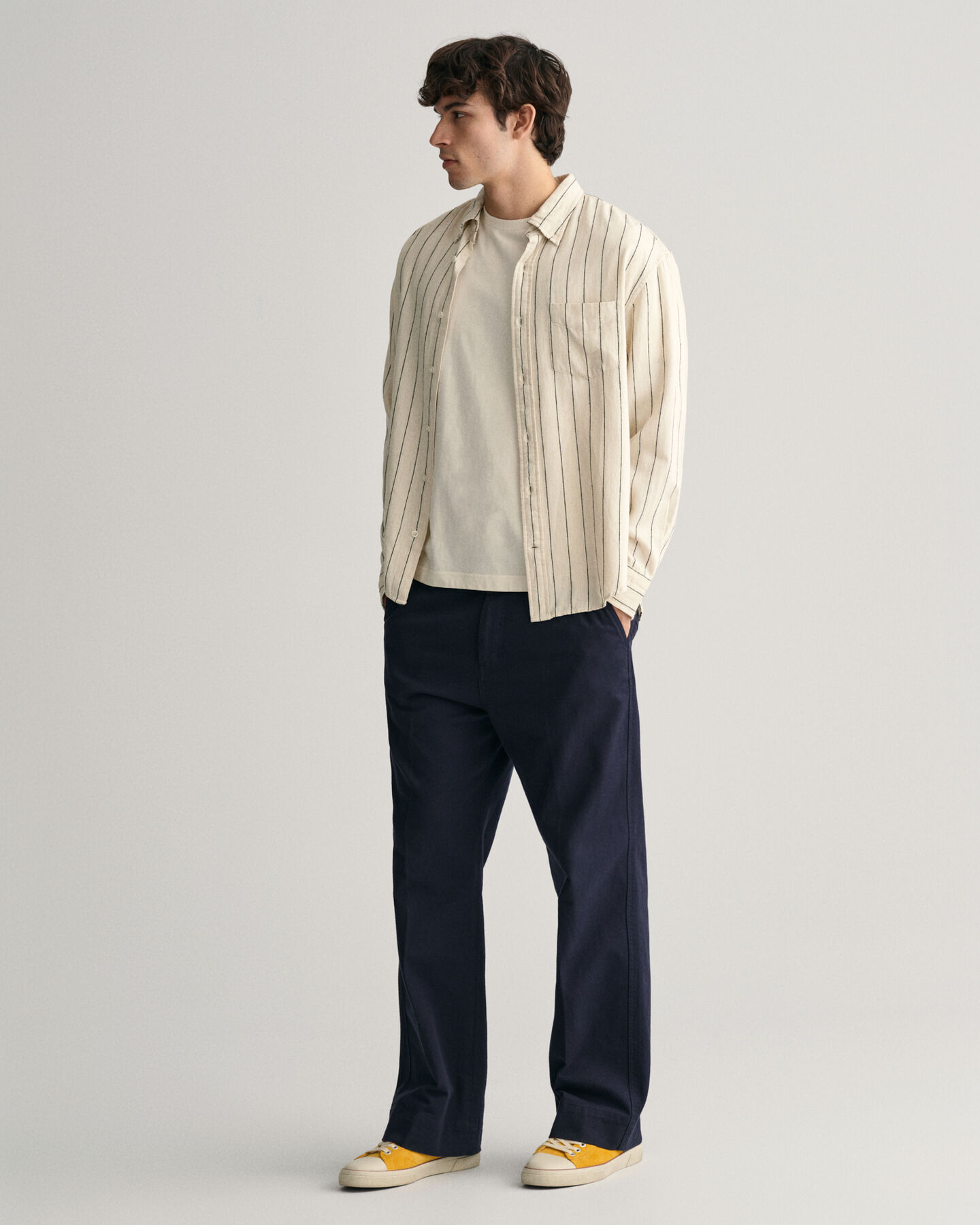 Relaxed&nbsp;fit ‑mitoitettu Slub Striped ‑paita