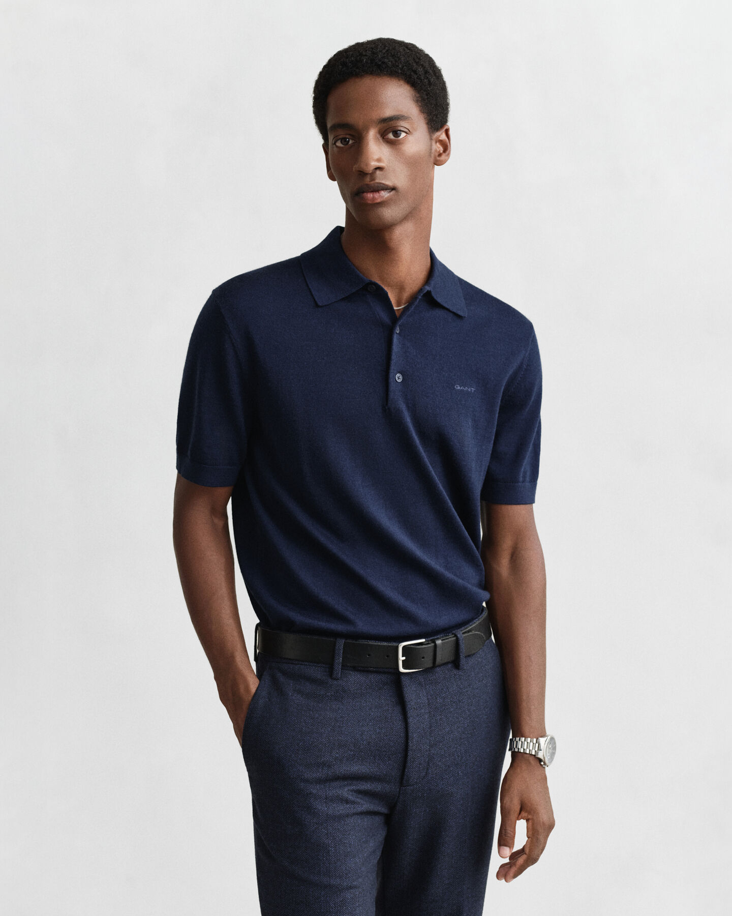 Ohut lyhythihainen merinovillapikeeneule