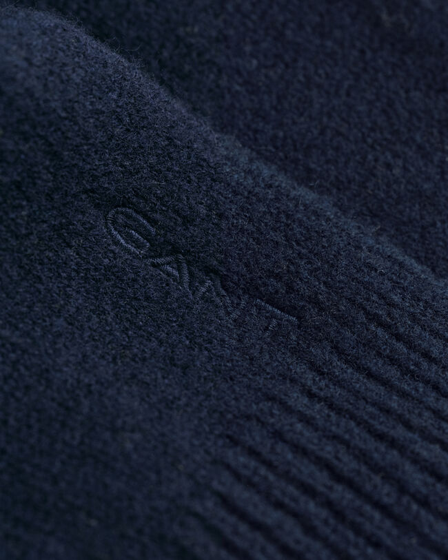 Neulottu villakaulaliina