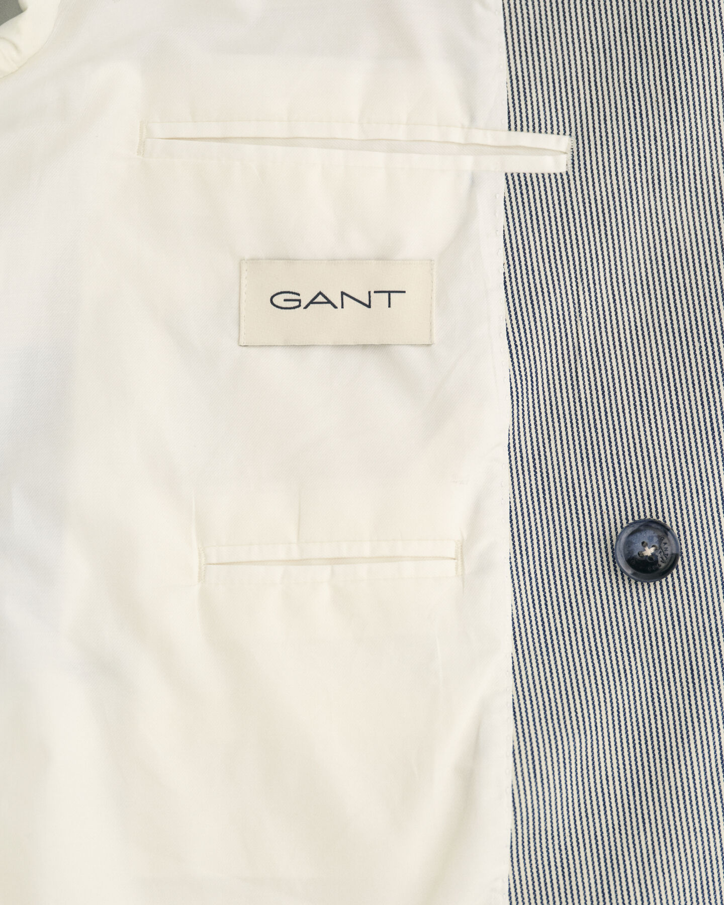 Oversized fit ‑mitoitettu raidallinen kaksirivinen bleiseri