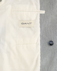 Oversized fit ‑mitoitettu raidallinen kaksirivinen bleiseri