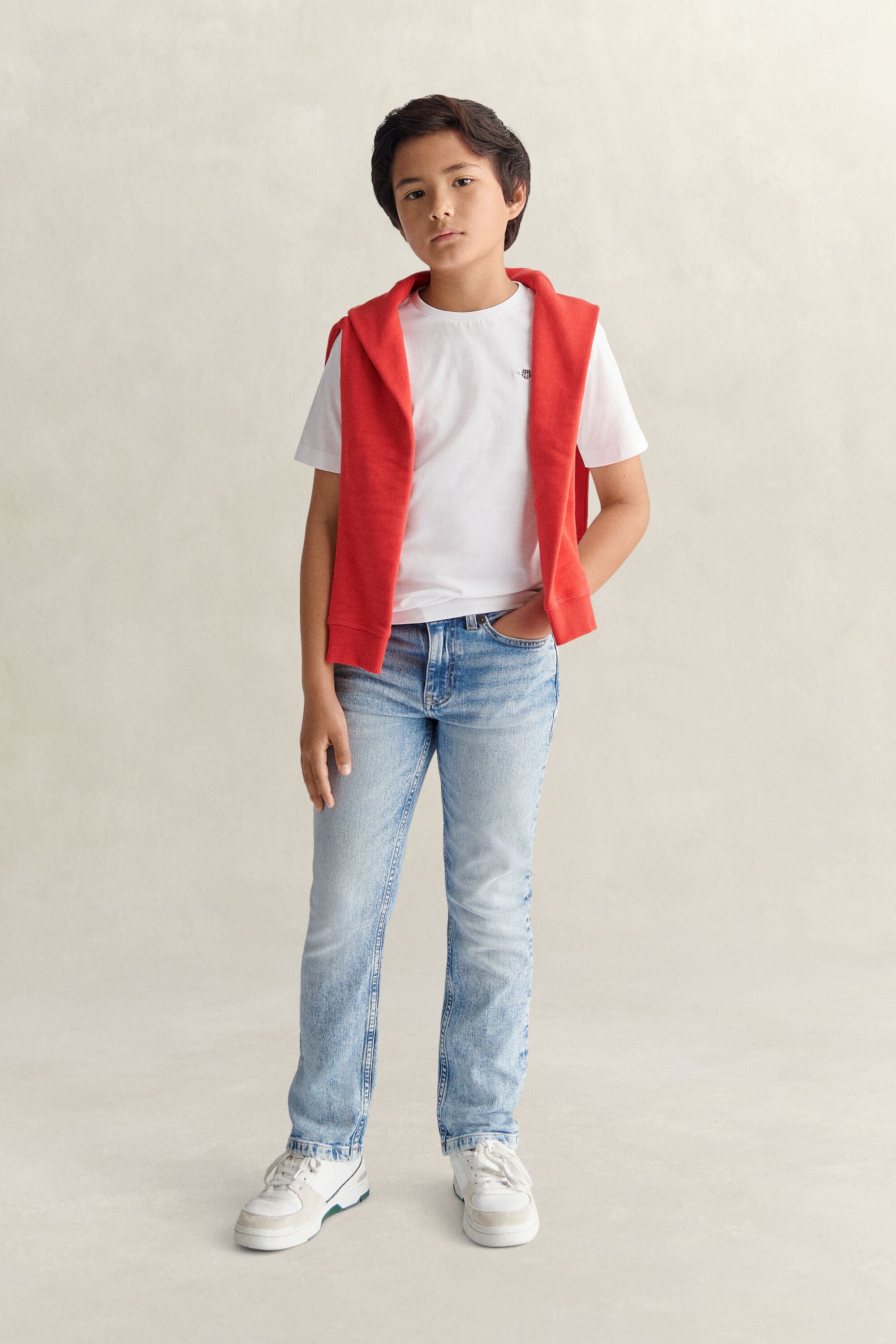 Teen Boys ‑malliston suorat farkut