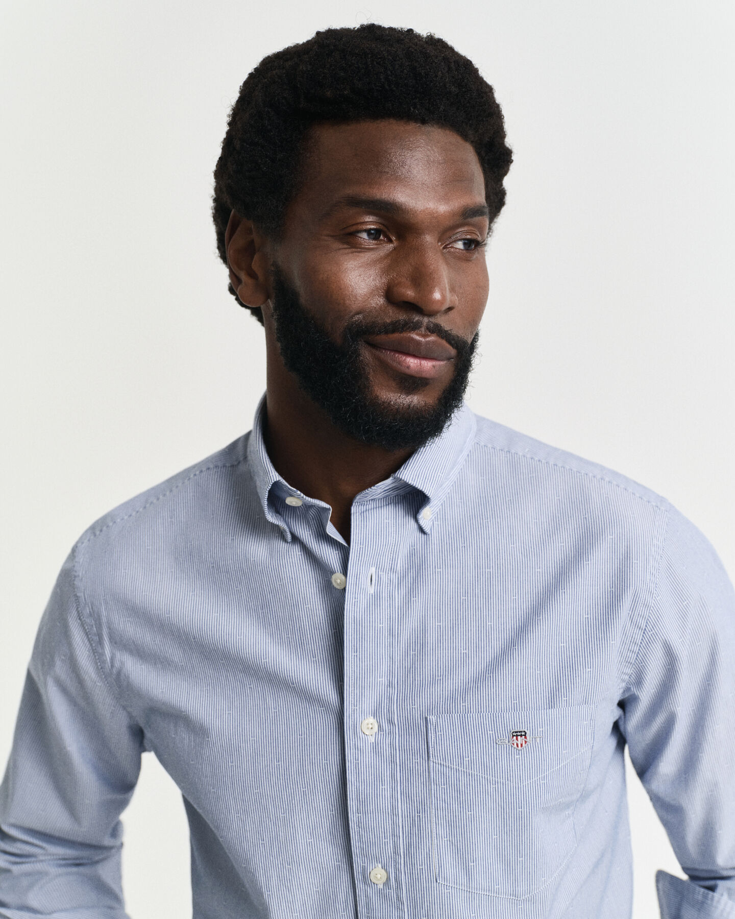 Regular fit -mitoitettu nyppypuuvillainen raitapaita