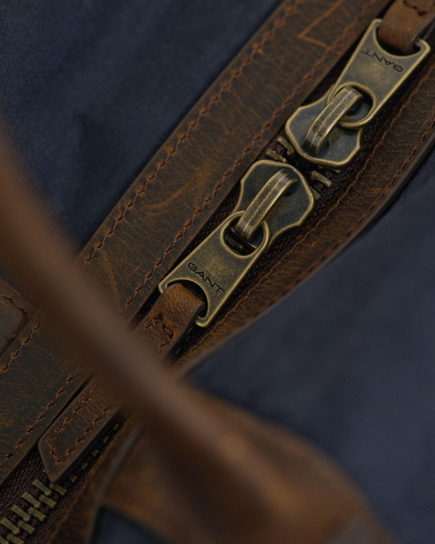 Öljykankainen putkikassi