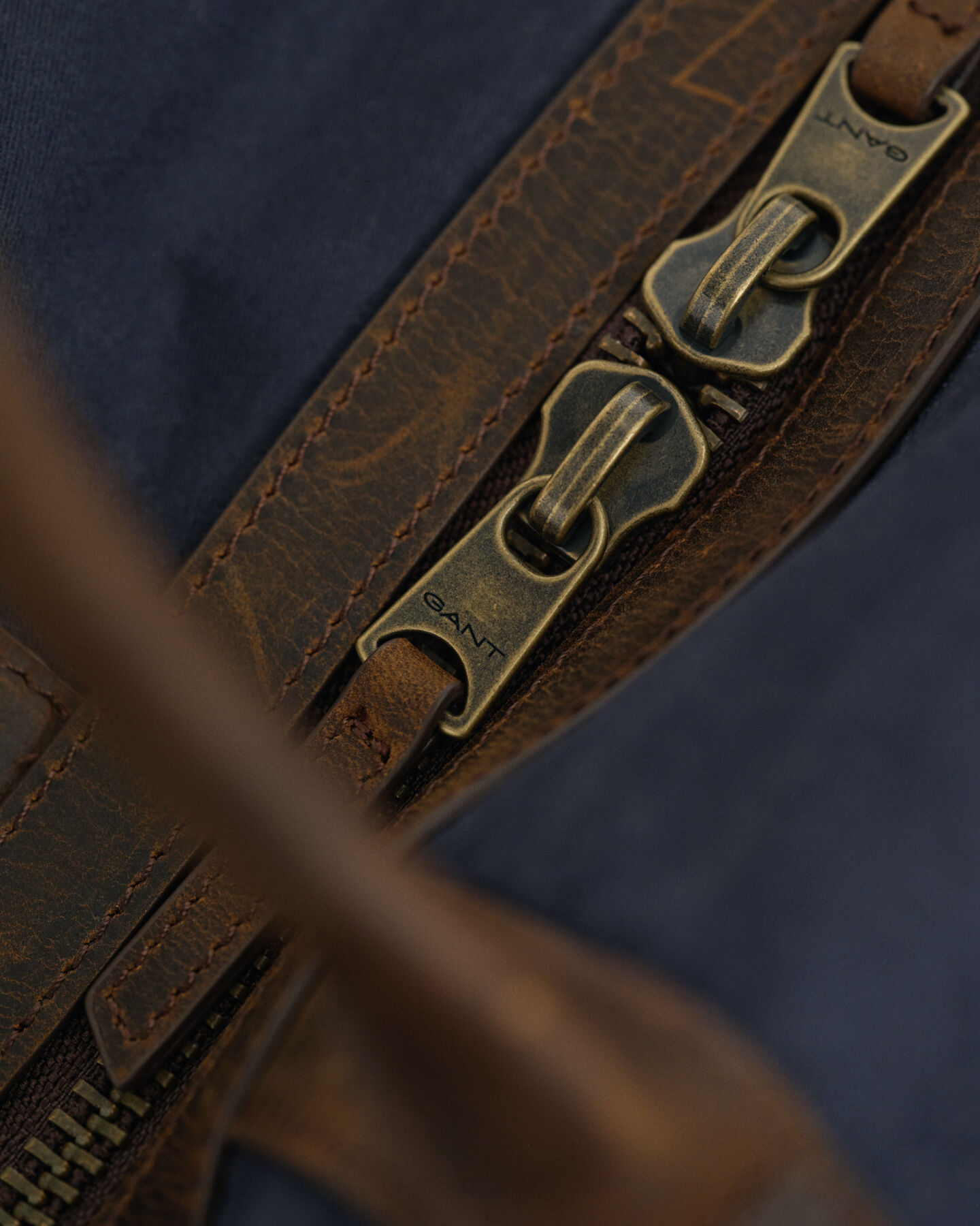 Öljykankainen putkikassi