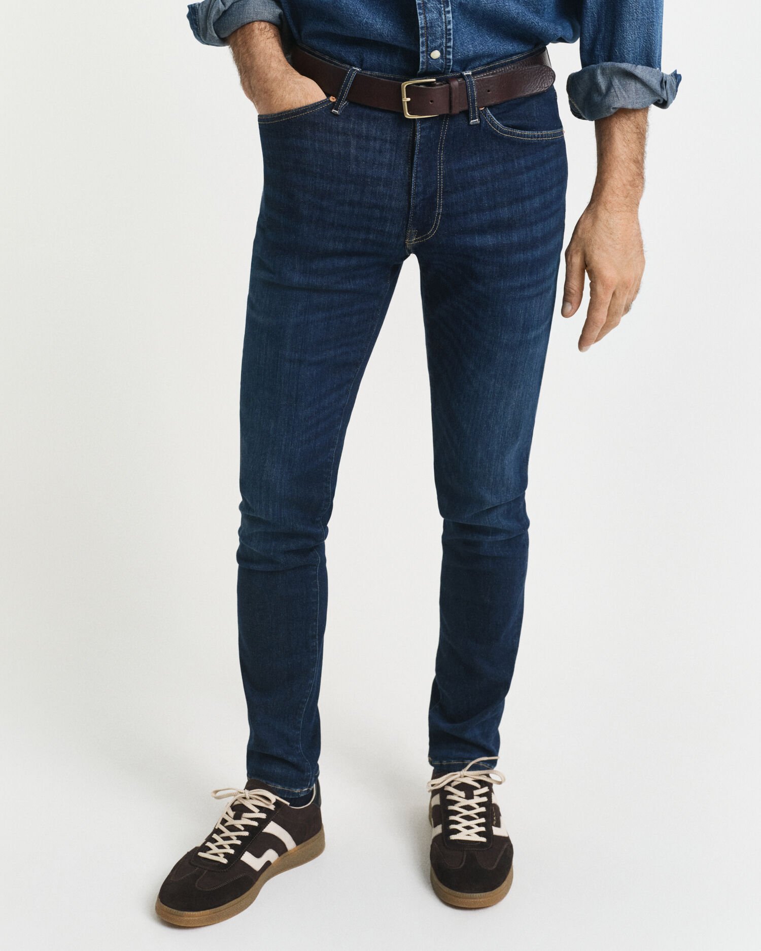 Extra slim fit ‑mitoitetut Active Recover -farkut