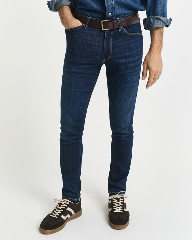 Extra slim fit ‑mitoitetut Active Recover -farkut